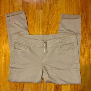 American Eagle skinny crop stretch pants